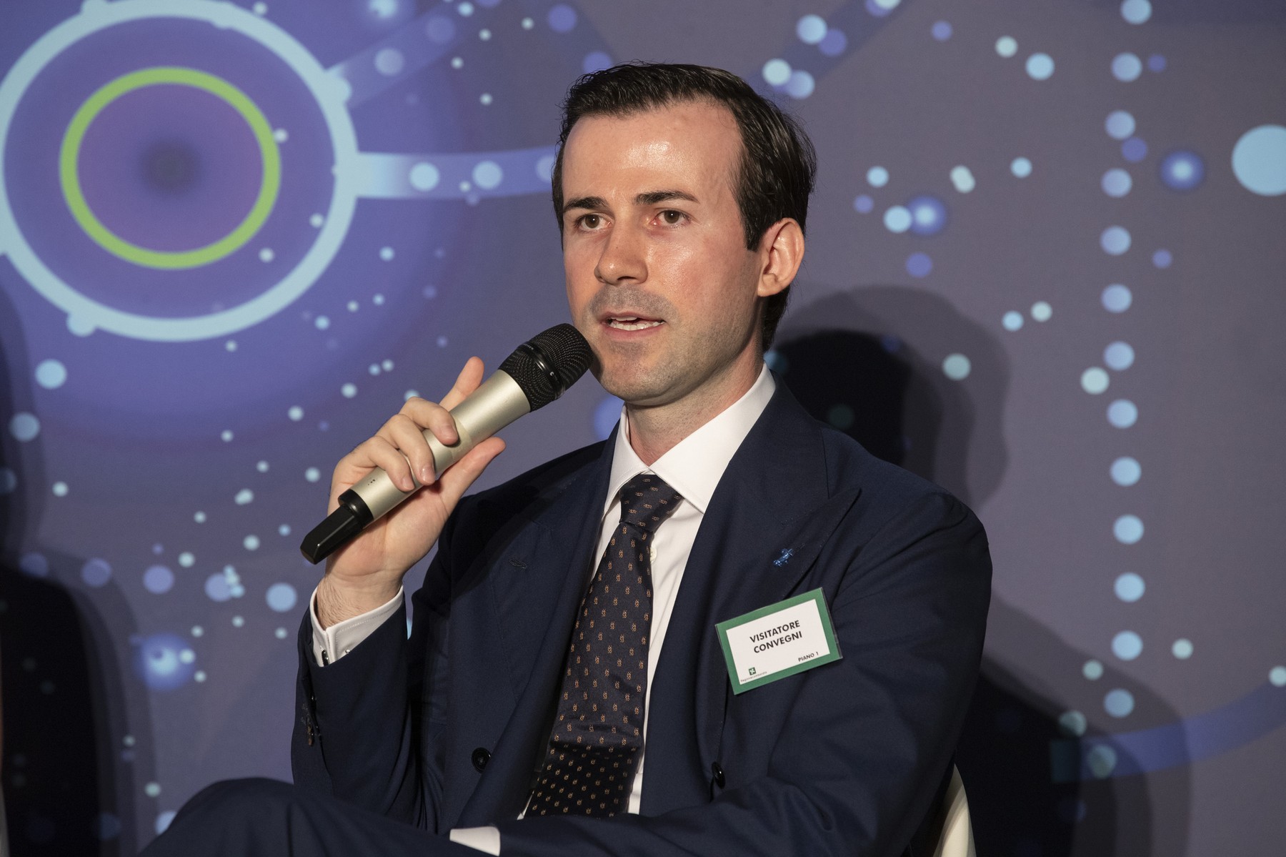 Un albanez a atras finanțări de peste 1 miliard dolari pentru startup-ul său AI