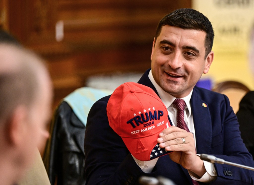 Patru foști oficiali americani sugerează ca lui George Simion să-i fie retrasă viza de State. Doi dintre ei au fost ambasadori ai SUA în România. Ce motive invocă