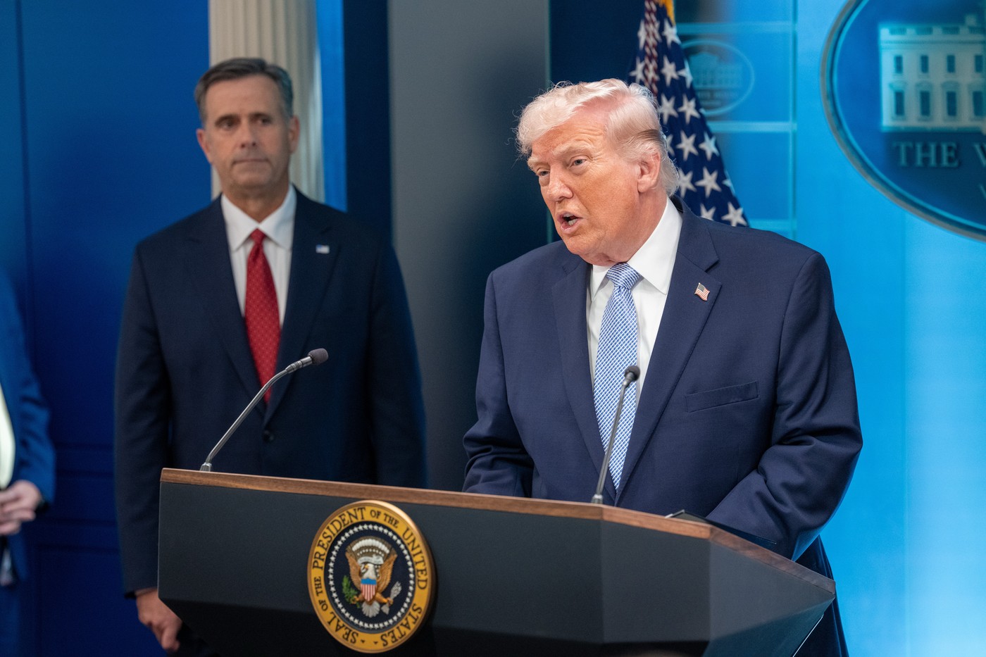 Propunerea făcută de directorul CIA în timpul vizitei la Moscova: summit Trump-Putin-Zelenski. Noi dezvăluiri