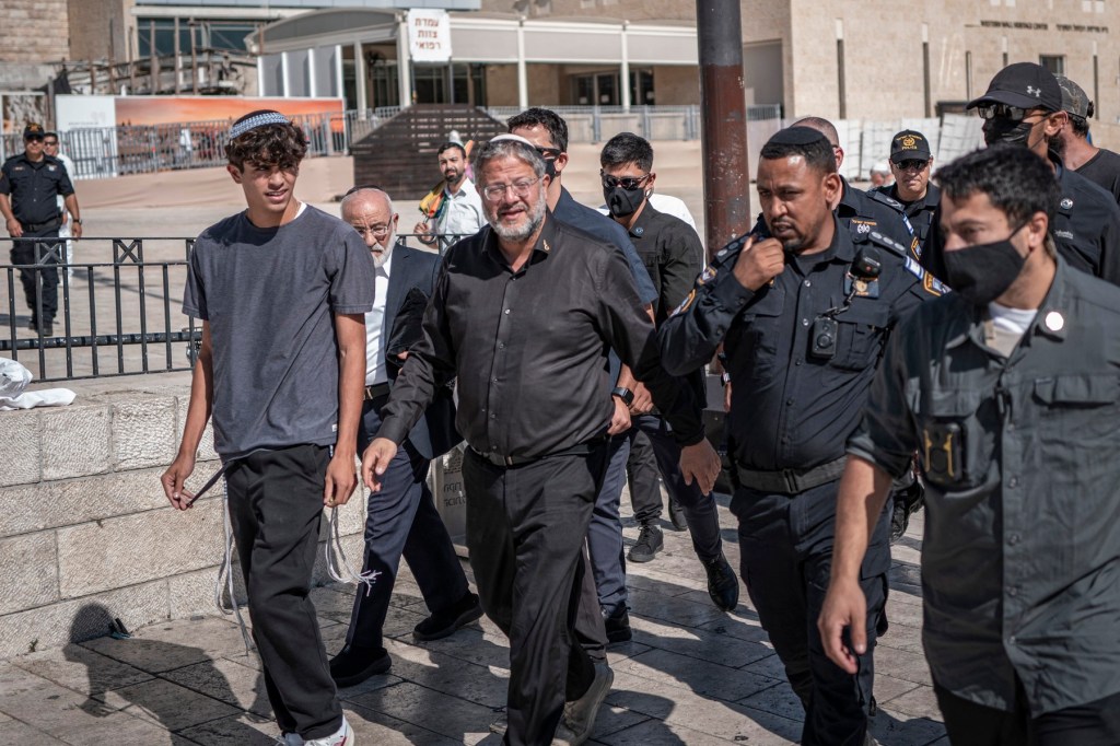 „Secția condamnaților la moarte”. Locul unde urmează să fie spânzurați palestinieni, prezentat de ministrul israelian care a îndemnat la zeci de „asasinate țintite pe noapte”