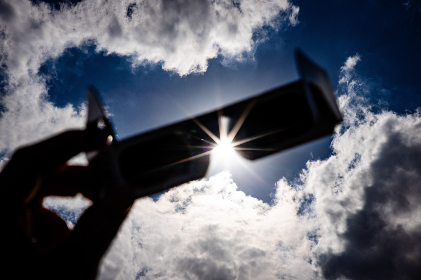 Eclipsa de Soare din 12 august 2026. Unde se vede în România și la ce oră începe / Noaptea urmează un alt spectacol astronomic