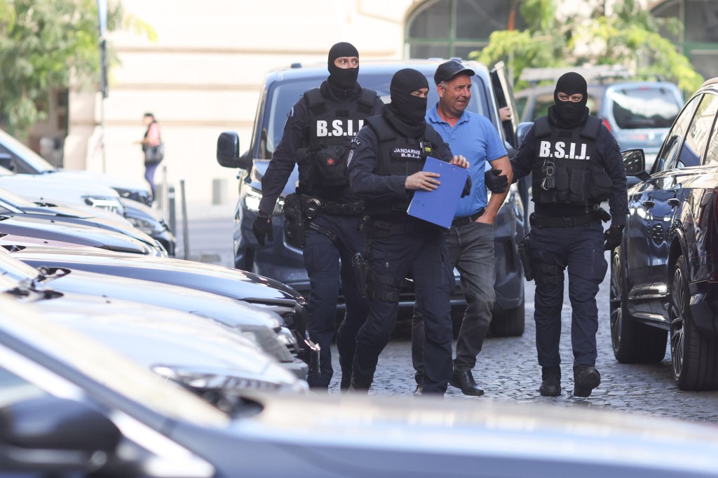 Alte 20 de persoane implicate în violențele de la protestul ciobanilor au fost reținute. Ce acuzații le aduc procurorii