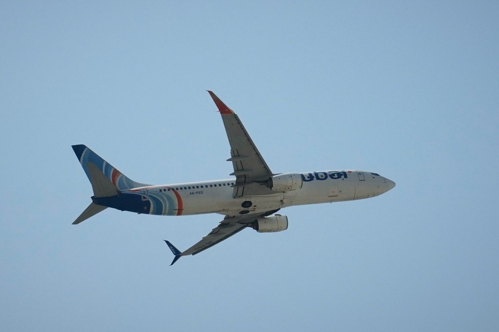 Presa israeliană dezvăluie ce s-a întâmplat în zborul FlyDubai: „S-a evitat o catastrofă” / Cine a oprit copilotul suspectat că „voia să prăbușească avionul”