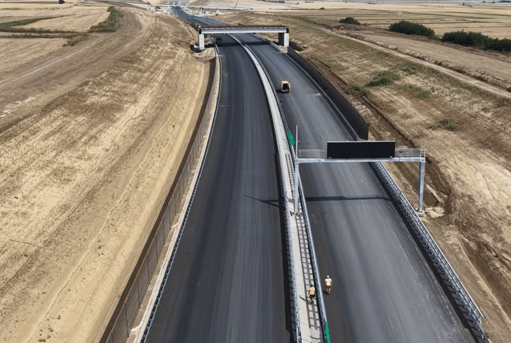 VIDEO Va mai fi deschis vreun tronson din Autostrada Moldovei în acest an?
