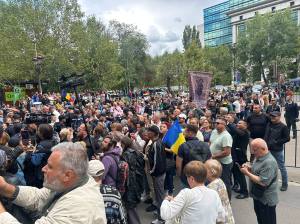 Susținători ai lui Călin Georgescu la Tribunalul București, 22 septembrie 2026. Foto: Adelina Mărăcine / HotNews