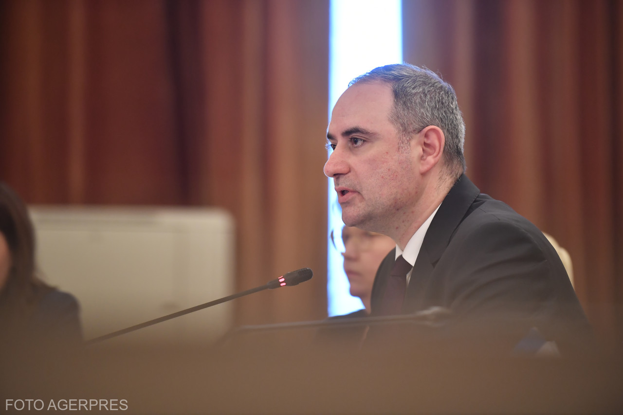 „Podul din spate e rupt. Nu există cale decât înainte!” , spune ministrul Finanțelor. Avertismentul lui privind aderarea la Euro până în 2035