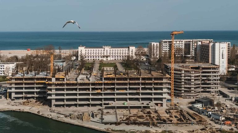 Tomis General Contractor garantează credite pentru proiectul Skyline Rex Mamaia
