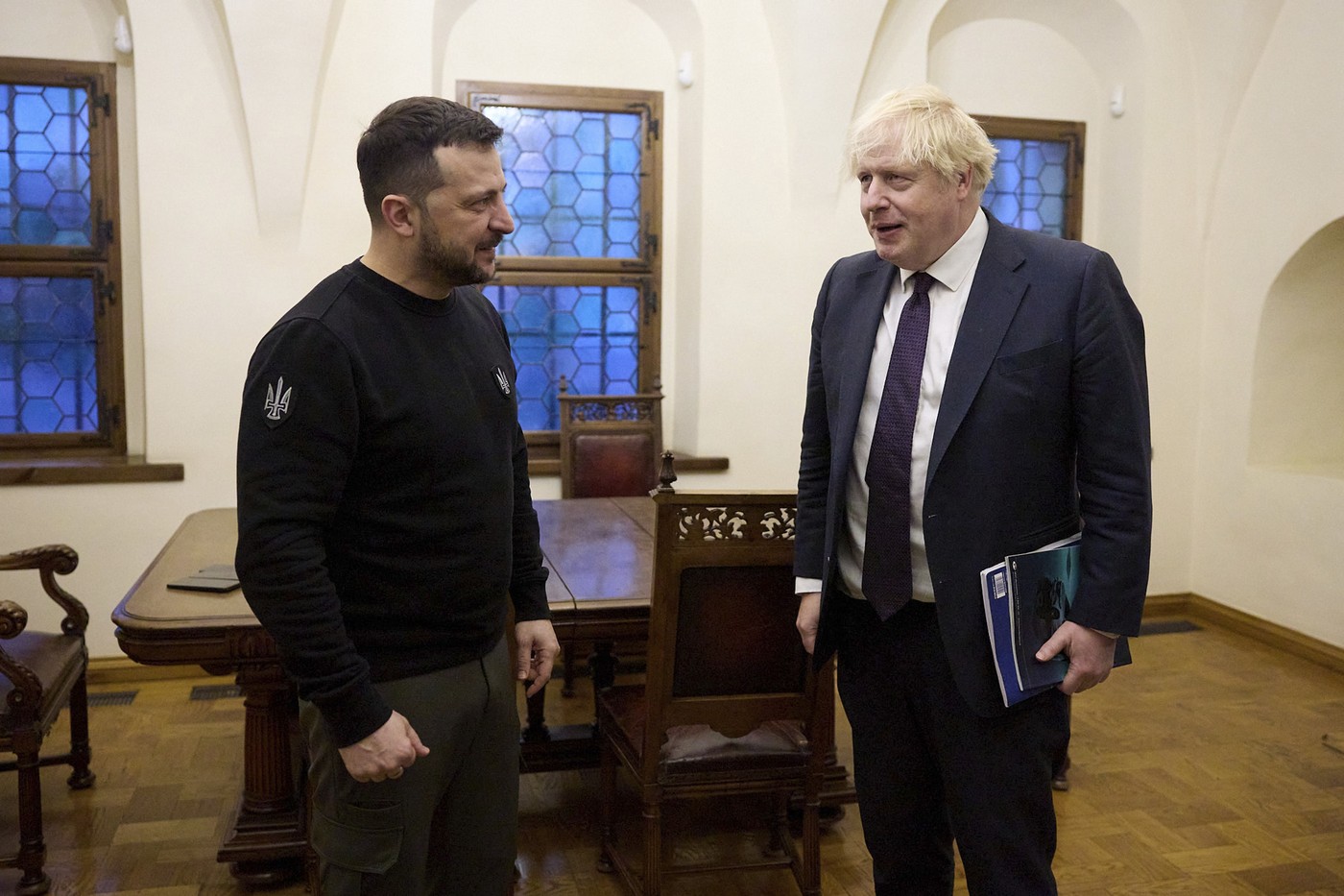 Boris Johnson și un fost șef CIA, într-un tren aflat în gara atacată în Ucraina de o dronă rusească