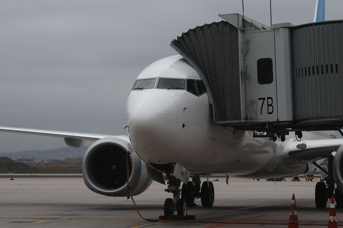 Avion iranian cu pasageri, sechestrat la Istanbul pentru datorie de 3 milioane de euro