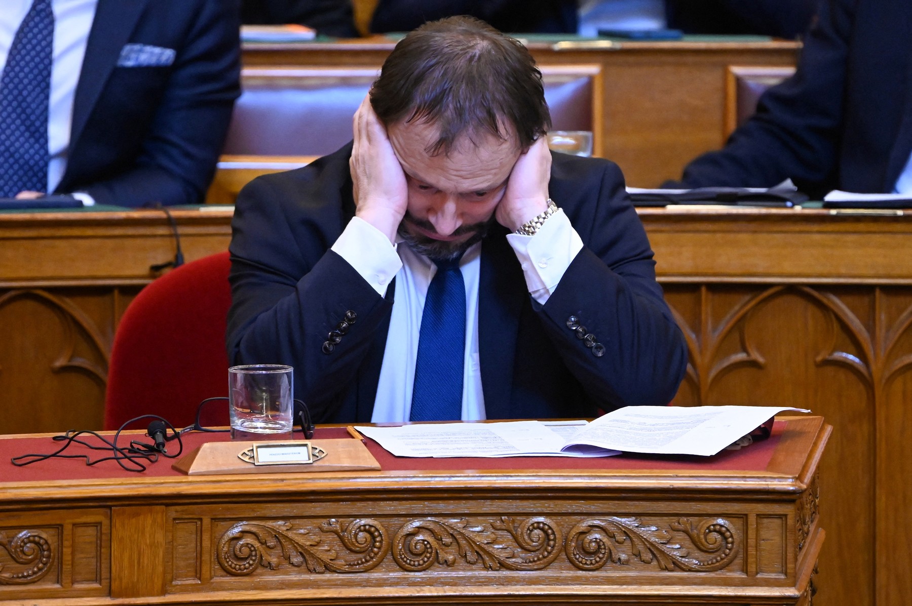Guvernul Ungariei anunță deficit bugetar real mai mare și măsuri de corecție