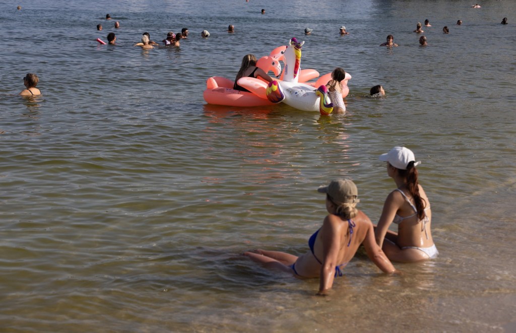 La cât a ajuns temperatura mării în Spania în timpul verii