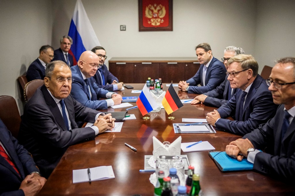 Concluzia lui Merz despre Rusia, după întâlnirea dintre Lavrov și șeful diplomației germane
