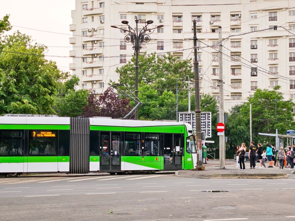 Stația de tramvai de la Piața Unirii. Foto: Shutterstock