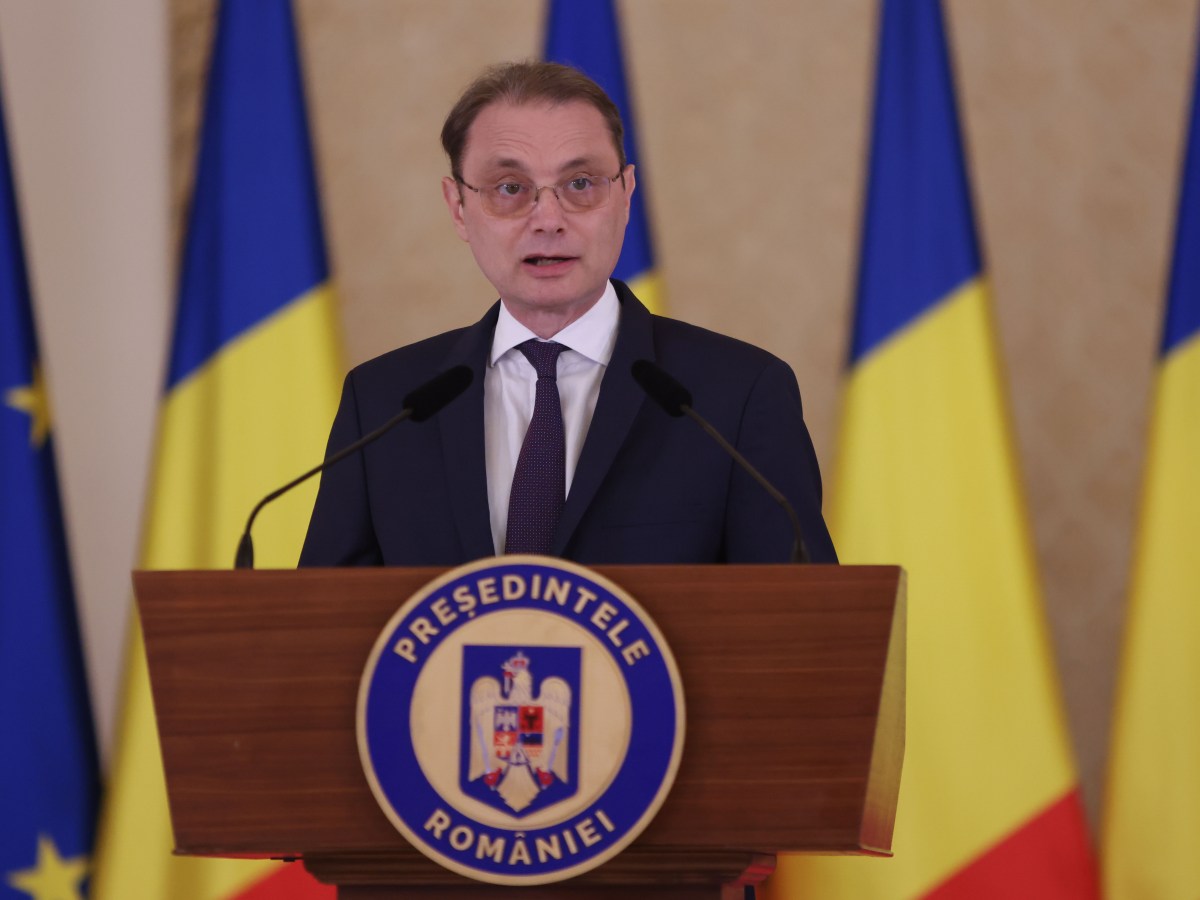 INTERVIU „Un fel de Cioloș 2 – lecția trebuie studiată foarte bine de Luca Niculescu”