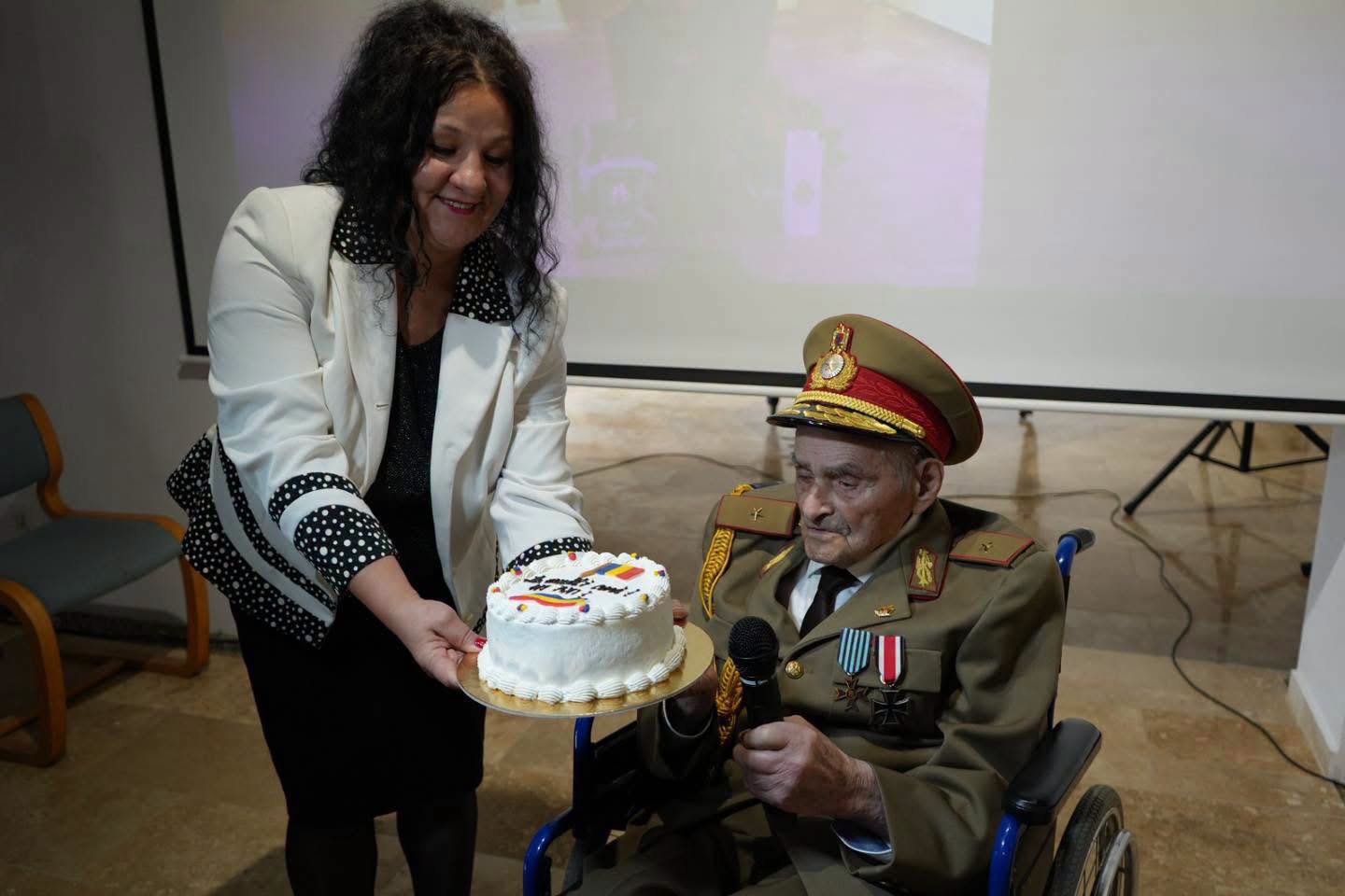 Cel mai în vârstă om din România a împlinit 111 ani. Este al doilea cel mai longeviv veteran de război din lume