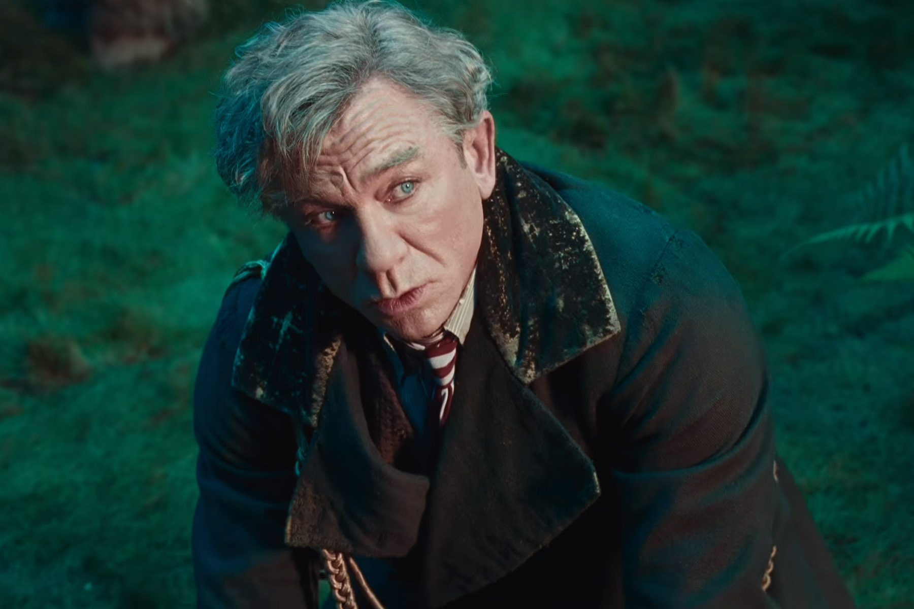 Daniel Craig în rol de magician în filmul blockbuster „Narnia: Nepotul magicianului” produs de Netflix