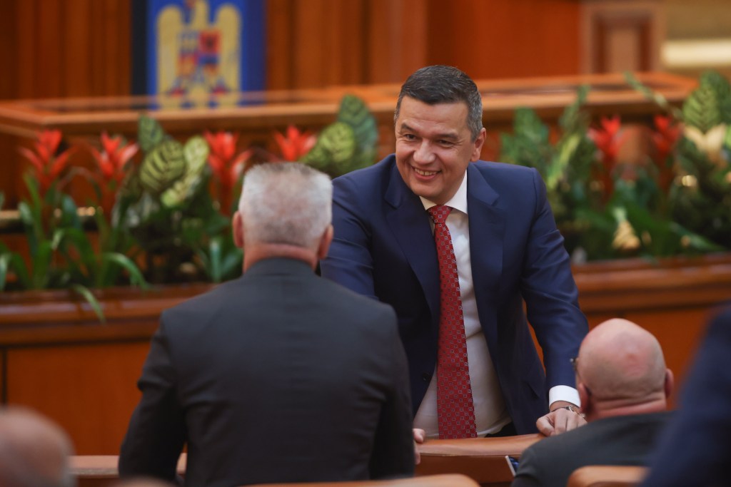 Sorin Grindeanu, președintele PSD, la o ședință în Parlament.
