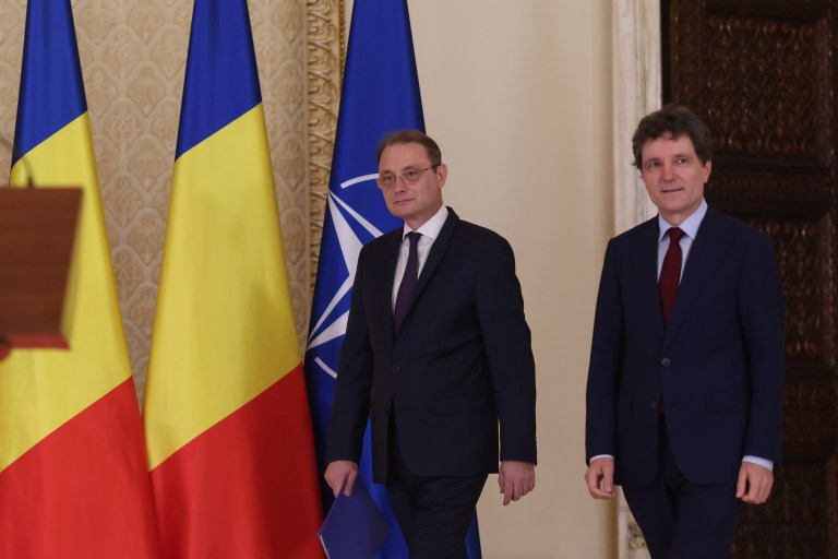 Nicușor Dan, președintele României, îl desemnează pe Luca Niculescu în funcția de prim-ministru Foto: Inquam Photos / George Călin