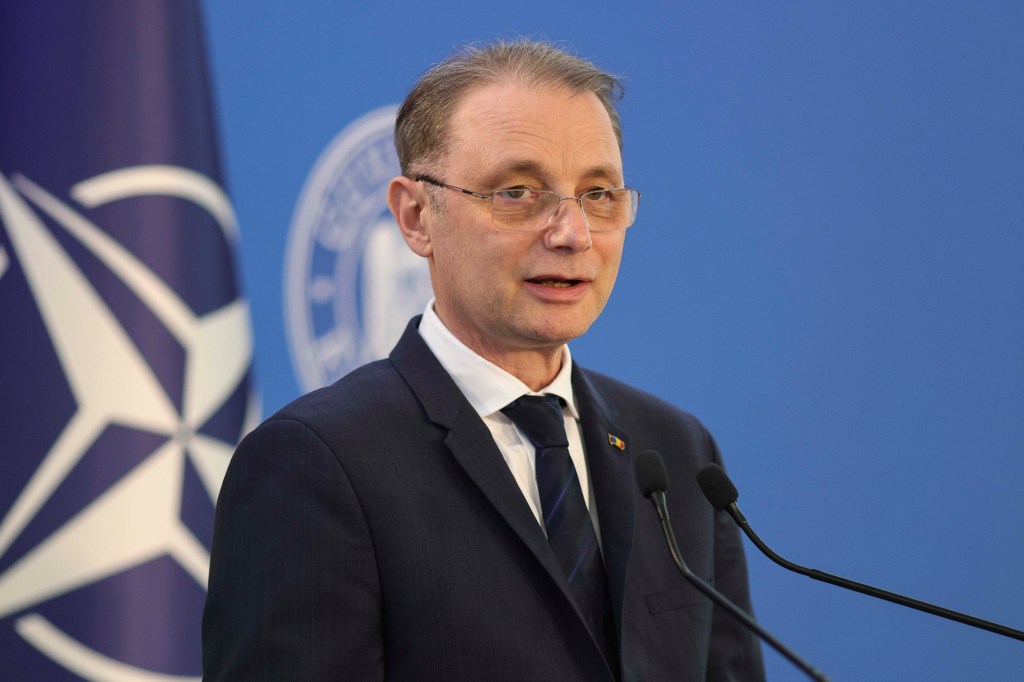 Plan „concret” pentru siguranța elevilor și profesorilor, anunțat de Luca Niculescu. „Este linia roșie de la care nu ne abatem”