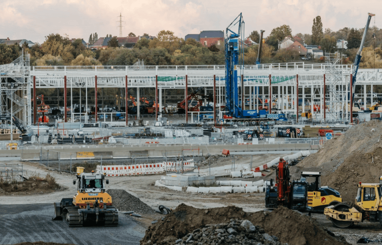 Șantierul de la centrul de date Google din Belgia. Foto: Investigate Europe / Kevin Faingnaert
