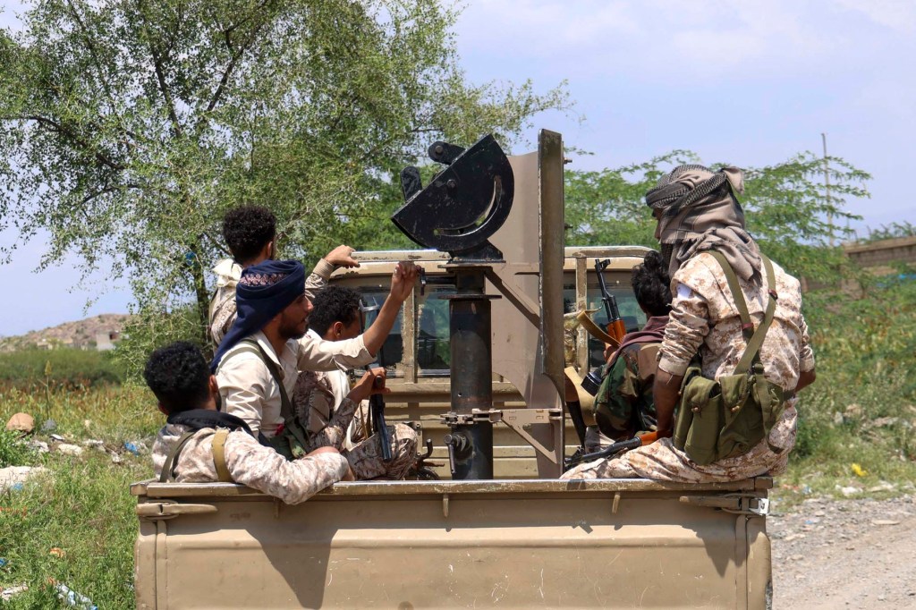 Guvernul Yemenului a lansat o operațiune pentru a-și recuceri teritoriul aflat sub controlul Houthi, după ofensiva-fulger în care a pierdut zona de coastă