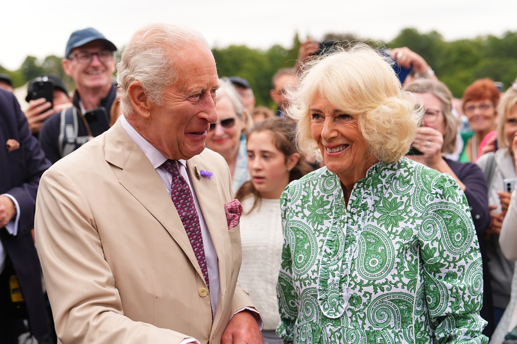 Regina Camilla a dezvăluit obiceiul „foarte deranjant” al lui Charles înainte de cină