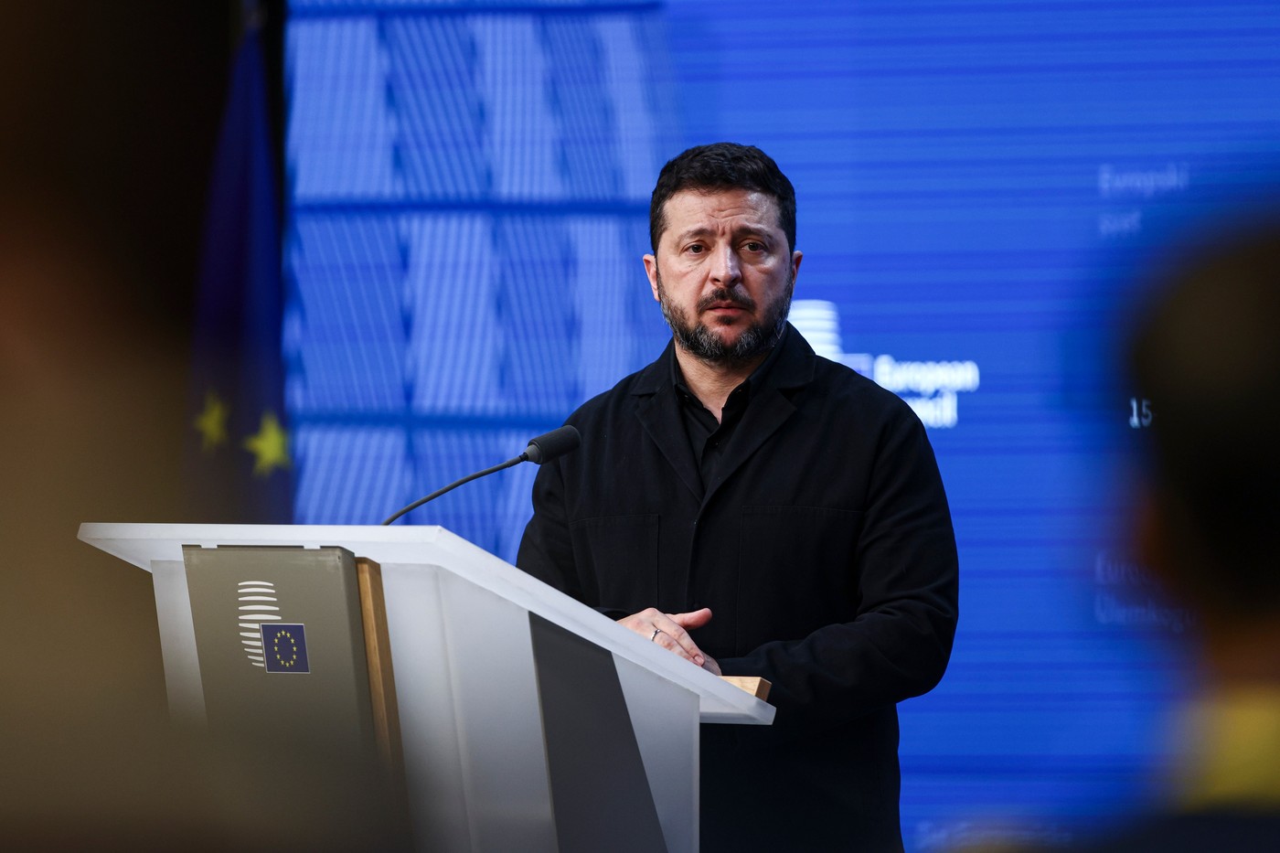 Zelensky smiles when asked if Trump uses him as scapegoat