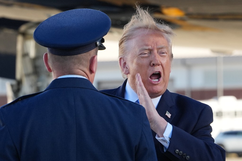 1 milion de dolari de persoană. Cui promite Trump acești bani